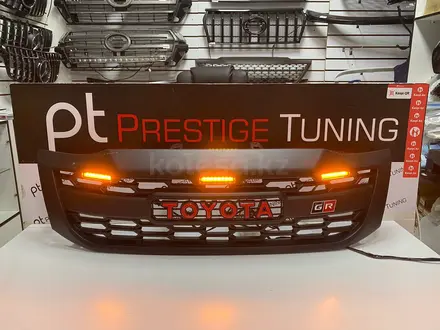 Решетка радиатора на Hilux/Vigo 2012-15 дизайн GR SPORT за 65 000 тг. в Астана