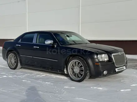 Chrysler 300C 2005 года за 6 000 000 тг. в Караганда – фото 4