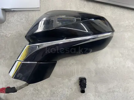 Боковое зеркало Lexus RX 2015-2019 за 10 000 тг. в Алматы