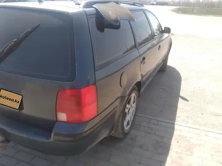 Volkswagen Passat 1999 годаүшін2 400 000 тг. в Астана – фото 4