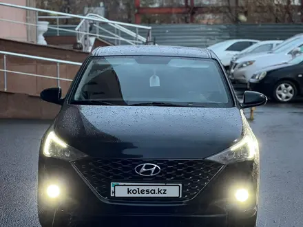 Hyundai Accent 2021 года за 8 100 000 тг. в Астана