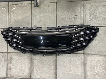 Решетка на Chevrolet malibu 19-20 за 45 000 тг. в Алматы