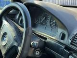 BMW 528 1996 года за 3 500 000 тг. в Кульсары – фото 4