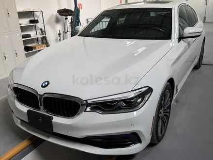 BMW 540 2017 года за 23 000 000 тг. в Алматы – фото 3