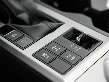 Toyota Land Cruiser Prado Prestige 2026 года за 43 919 010 тг. в Актау – фото 36