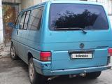 Volkswagen Multivan 1992 года за 3 500 000 тг. в Караганда – фото 2