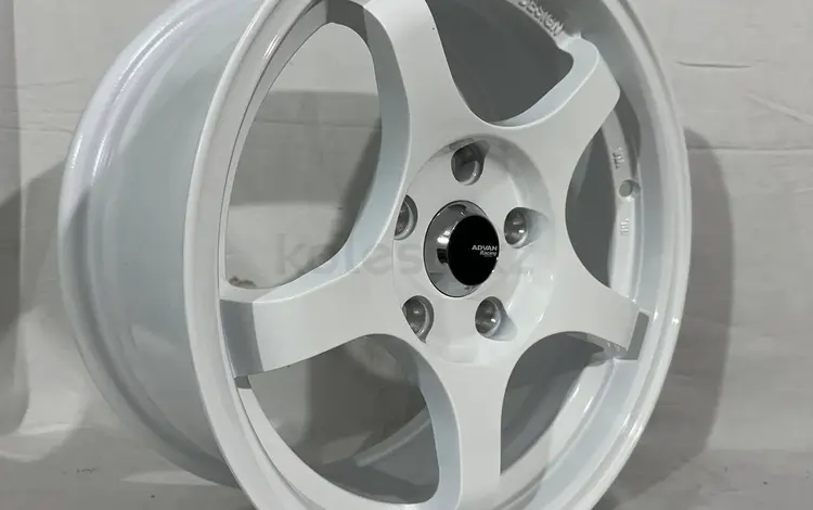 R17 7, 5J ET35/5x114, 3 73, 1 white за 300 000 тг. в Алматы