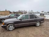 Mercedes-Benz E 200 1993 года за 1 600 000 тг. в Тараз – фото 2