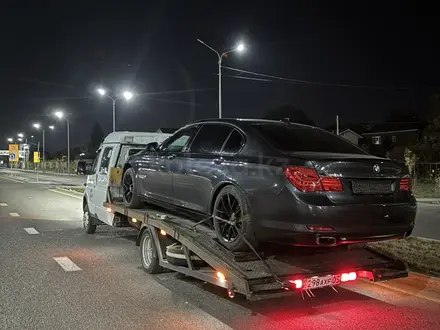 Круглосуточно услуги эвакуатора в Алматы – фото 2