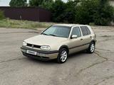 Volkswagen Golf 1996 года за 1 600 000 тг. в Алматы