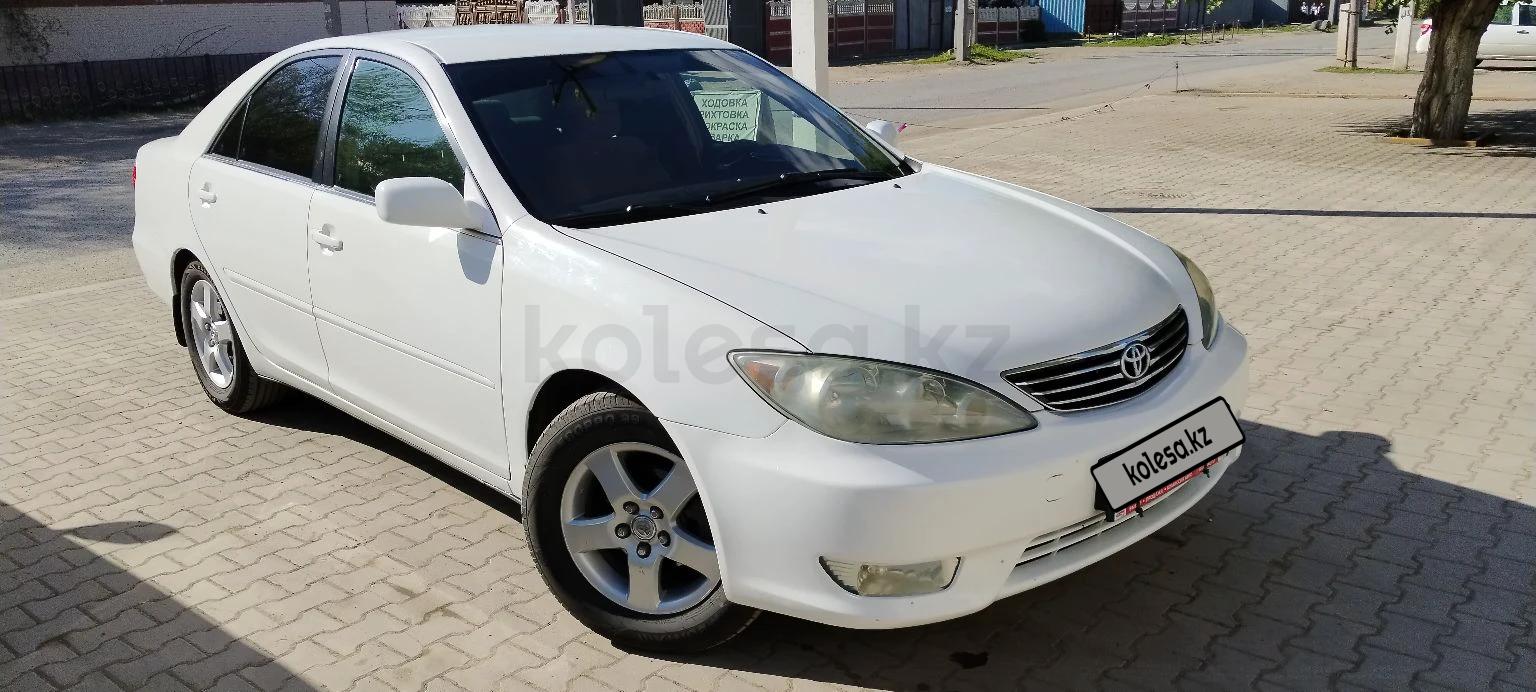 Toyota Camry 2005 г.