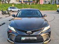 Toyota Camry 2021 года за 16 000 000 тг. в Алматы