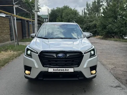 Subaru Forester 2022 года за 15 500 000 тг. в Алматы – фото 2