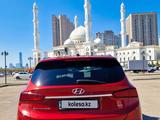 Hyundai Santa Fe 2019 года за 12 990 000 тг. в Астана – фото 4