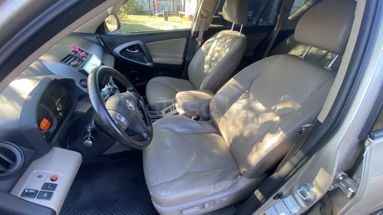 Toyota RAV4, 2006