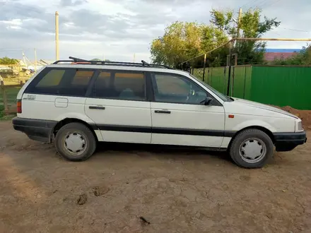 Volkswagen Passat 1993 года за 1 500 000 тг. в Уральск – фото 4