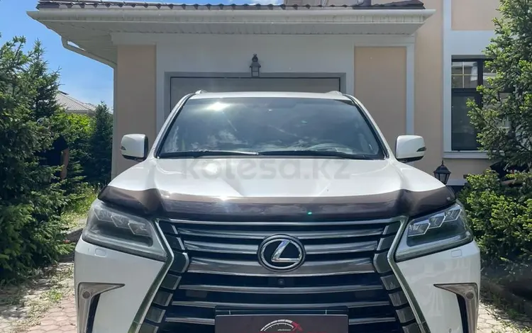 Lexus LX 570 2016 годаfor36 200 000 тг. в Астана