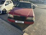 Mercedes-Benz C 180 1994 года за 750 000 тг. в Астана – фото 2