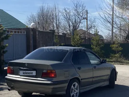 BMW 325 1992 года за 800 000 тг. в Алматы – фото 3