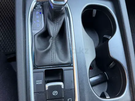 Hyundai Santa Fe 2019 года за 10 000 000 тг. в Павлодар – фото 17
