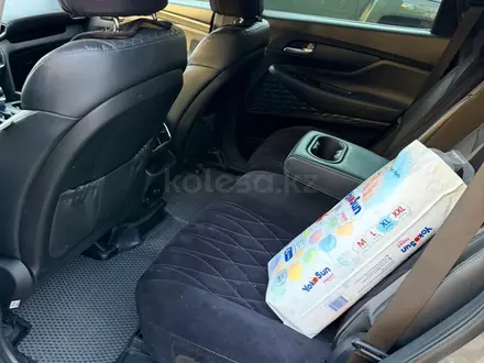 Hyundai Santa Fe 2019 года за 10 000 000 тг. в Павлодар – фото 26