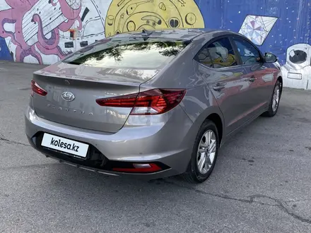 Hyundai Elantra 2019 года за 8 500 000 тг. в Алматы – фото 25