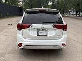 Mitsubishi Outlander 2022 годаүшін10 000 000 тг. в Караганда – фото 2