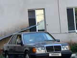 Mercedes-Benz E 230 1993 года за 2 500 000 тг. в Алматы – фото 4