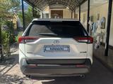 Toyota RAV4 2022 годаүшін16 000 000 тг. в Шымкент – фото 2