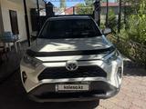 Toyota RAV4 2022 годаүшін16 000 000 тг. в Шымкент