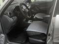 Toyota RAV4 2001 года за 4 600 000 тг. в Усть-Каменогорск – фото 2