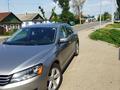 Volkswagen Passat 2013 года за 7 650 000 тг. в Алматы – фото 2