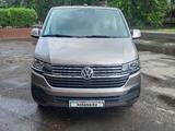 Volkswagen Caravelle 2020 года за 28 500 000 тг. в Павлодар