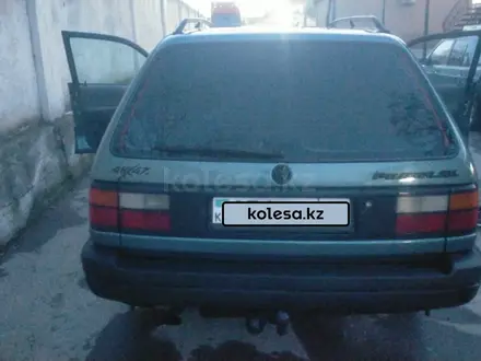 Volkswagen Passat 1990 года за 1 500 000 тг. в Асыката – фото 6