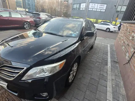Toyota Camry 2011 года за 8 000 000 тг. в Шымкент – фото 2