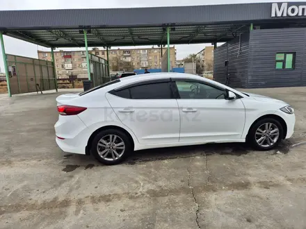 Hyundai Elantra 2018 года за 5 500 000 тг. в Атырау – фото 5