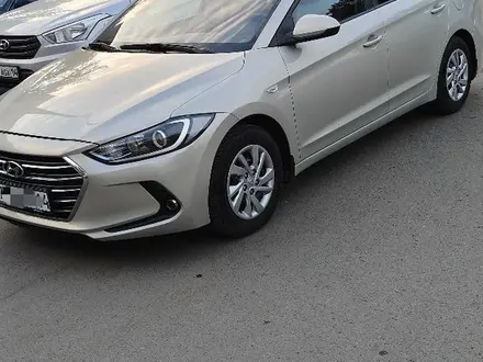 Hyundai Elantra 2017 года за 6 300 000 тг. в Павлодар