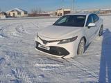 Toyota Camry 2020 года за 11 200 000 тг. в Актобе