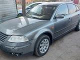 Volkswagen Passat 2001 года за 1 500 000 тг. в Уральск – фото 3