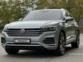 Volkswagen Touareg 2018 годаfor24 000 000 тг. в Алматы