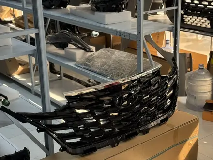 Hyundai Custin решетка радиатор за 170 000 тг. в Алматы – фото 2