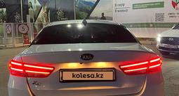 Kia K5 2016 года за 9 700 000 тг. в Алматы – фото 4