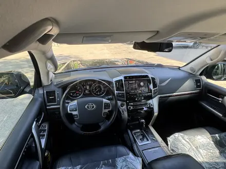 Toyota Land Cruiser 2013 года за 22 800 000 тг. в Алматы – фото 32
