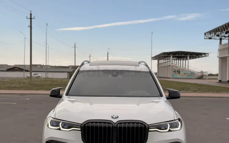 BMW X7 2022 годаүшін44 000 000 тг. в Астана