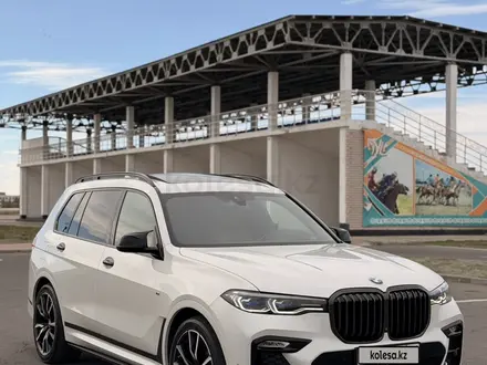 BMW X7 2022 года за 44 000 000 тг. в Астана – фото 2