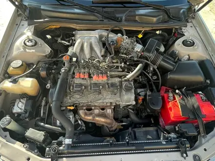 Toyota Camry 2001 года за 4 600 000 тг. в Актобе – фото 2