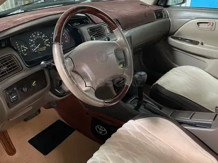 Toyota Camry 2001 года за 4 600 000 тг. в Актобе – фото 11
