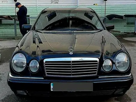 Mercedes-Benz E 320 1997 года за 4 000 000 тг. в Шымкент