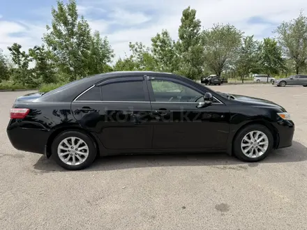 Toyota Camry 2011 года за 6 990 000 тг. в Алматы – фото 3
