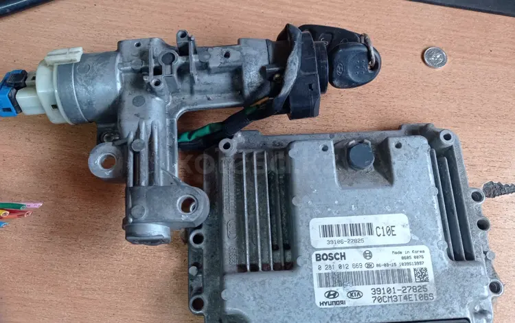 Блок управления двигателем (ПРОЦЕССОР МОЗГИ) Hyundai Santa FE 0281012669 за 45 000 тг. в Караганда